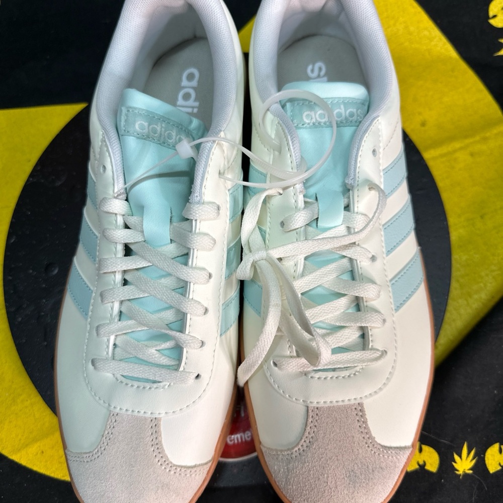 Adidas VL Court Size 9.5M - Picture 3 of 7